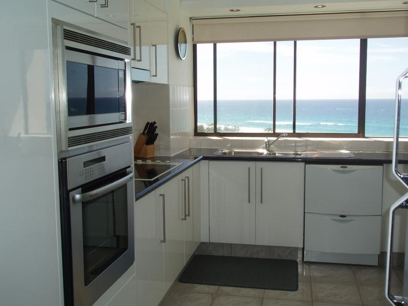 Main Beach QLD 4217