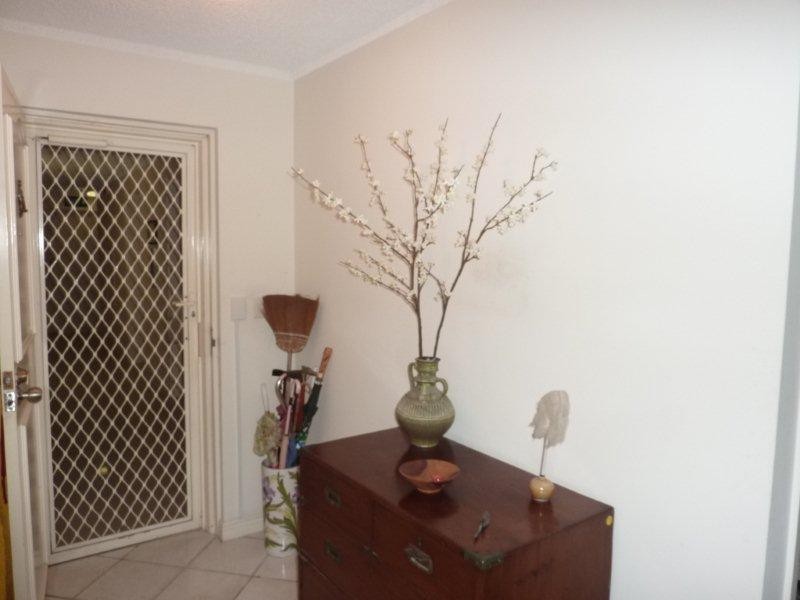 18 Macarthur Parade, Main Beach QLD 4217