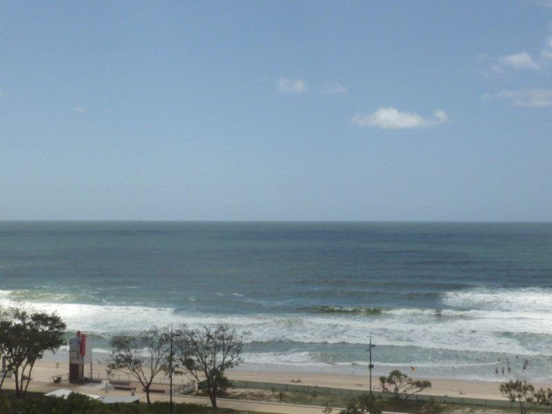11 Elkhorn Avenue, Surfers Paradise QLD 4217