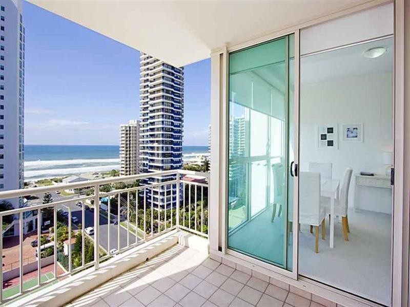 52 Pacific Street, Main Beach QLD 4217