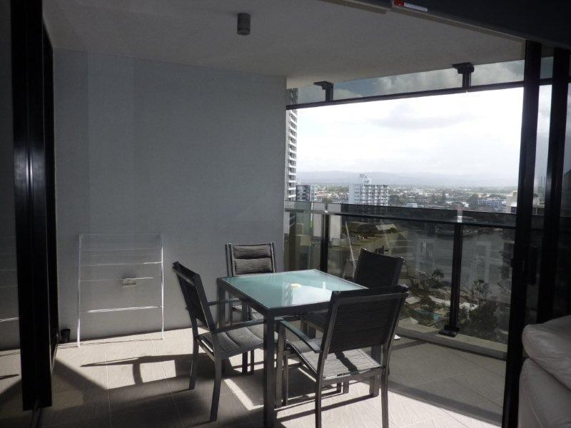 9 Ferny Avenue, Surfers Paradise QLD 4217