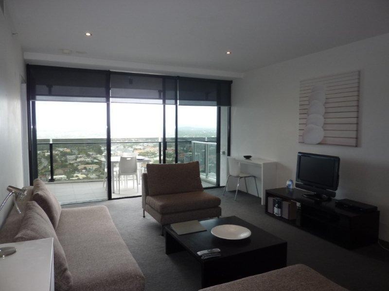 9 Ferny Avenue, Surfers Paradise QLD 4217