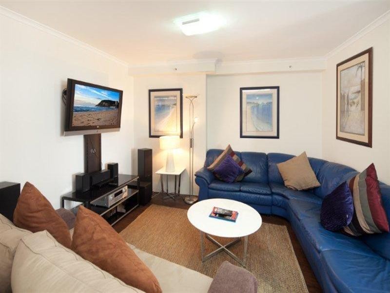 29 Woodroffe Avenue, Main Beach QLD 4217