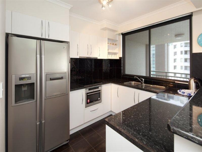 29 Woodroffe Avenue, Main Beach QLD 4217