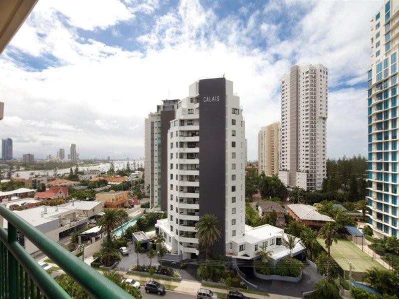 29 Woodroffe Avenue, Main Beach QLD 4217