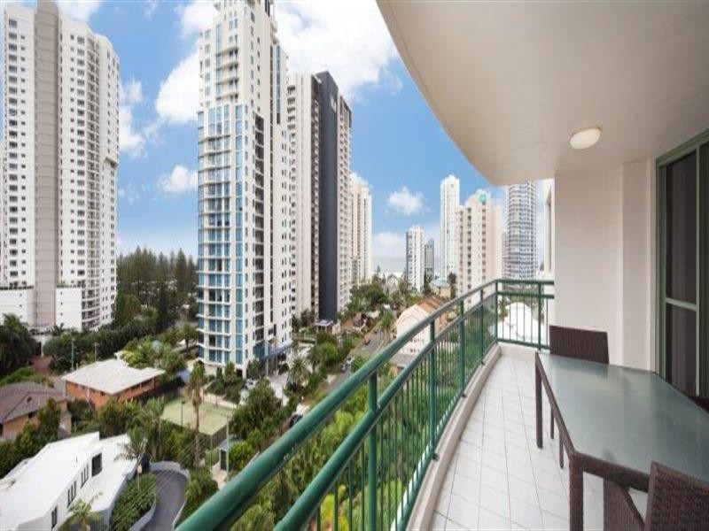 29 Woodroffe Avenue, Main Beach QLD 4217