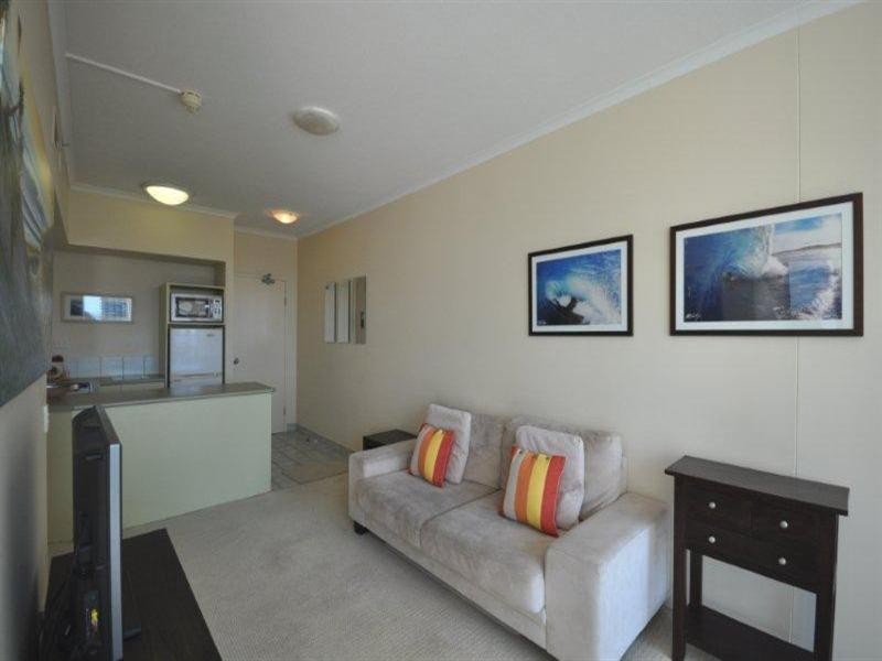 52 Pacific Street, Main Beach QLD 4217