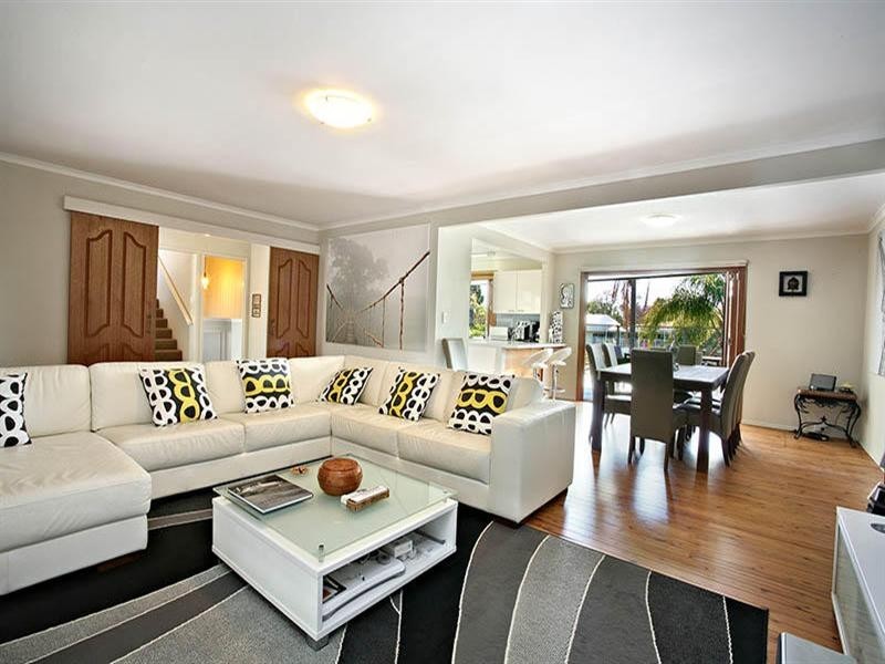 8 Gibraltar Drive, Isle Of Capri QLD 4217