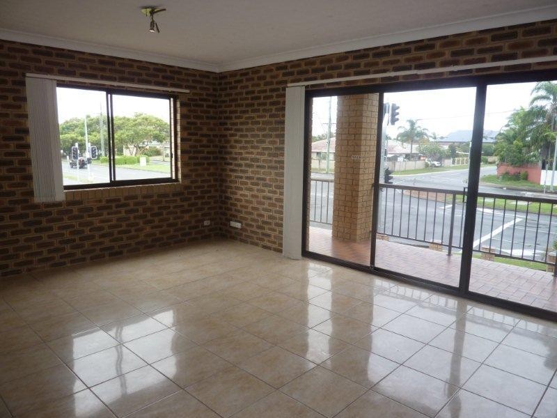 14 T.E Peters Drive, Broadbeach QLD 4218