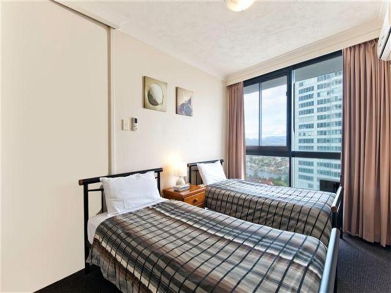 5 Clifford Street – Peninsula, Surfers Paradise QLD 4217