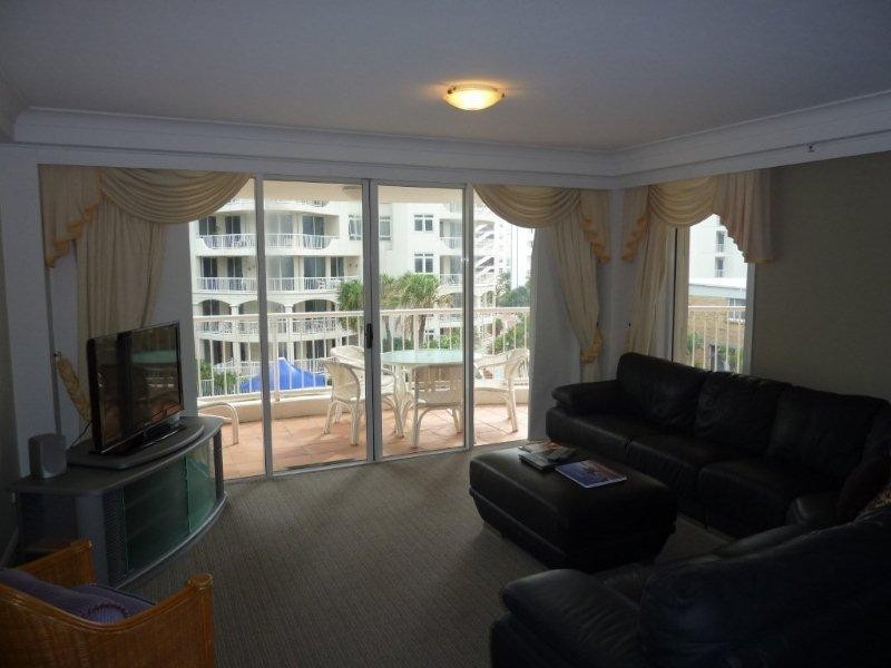 14 The Moroccan 11 Elkhorn Avenue, Surfers Paradise QLD 4217