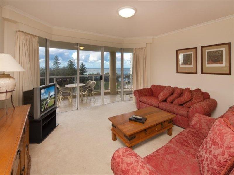 59 Pacific Street, Main Beach QLD 4217