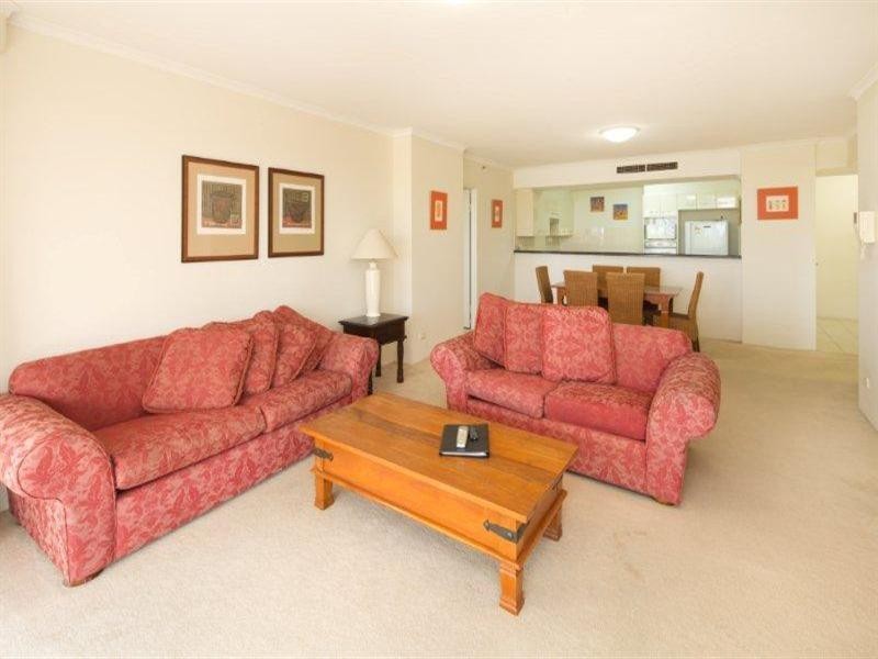 59 Pacific Street, Main Beach QLD 4217