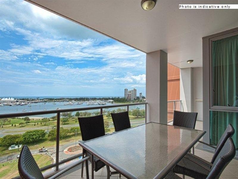 1 Como Crescent, Southport QLD 4215