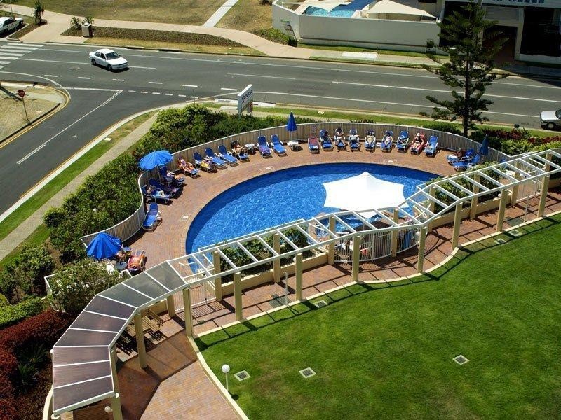 59 Pacific Street, Main Beach QLD 4217