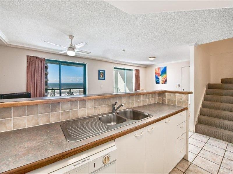 2 Fern Street, Surfers Paradise QLD 4217