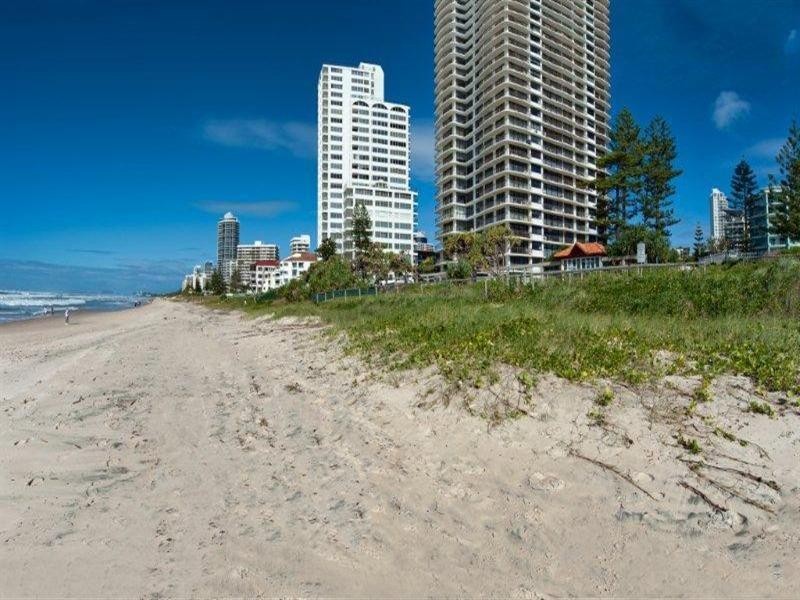 2 Fern Street, Surfers Paradise QLD 4217