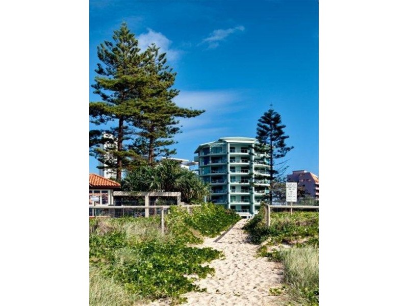 2 Fern Street, Surfers Paradise QLD 4217