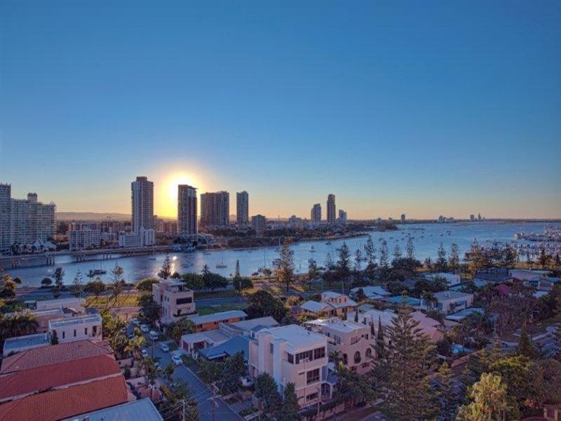 11 Hughes Avenue, Main Beach QLD 4217