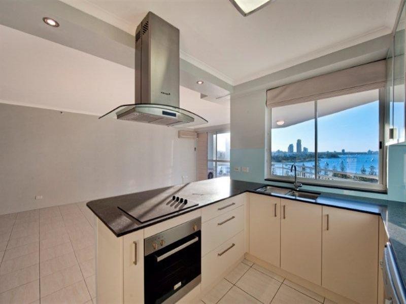 11 Hughes Avenue, Main Beach QLD 4217