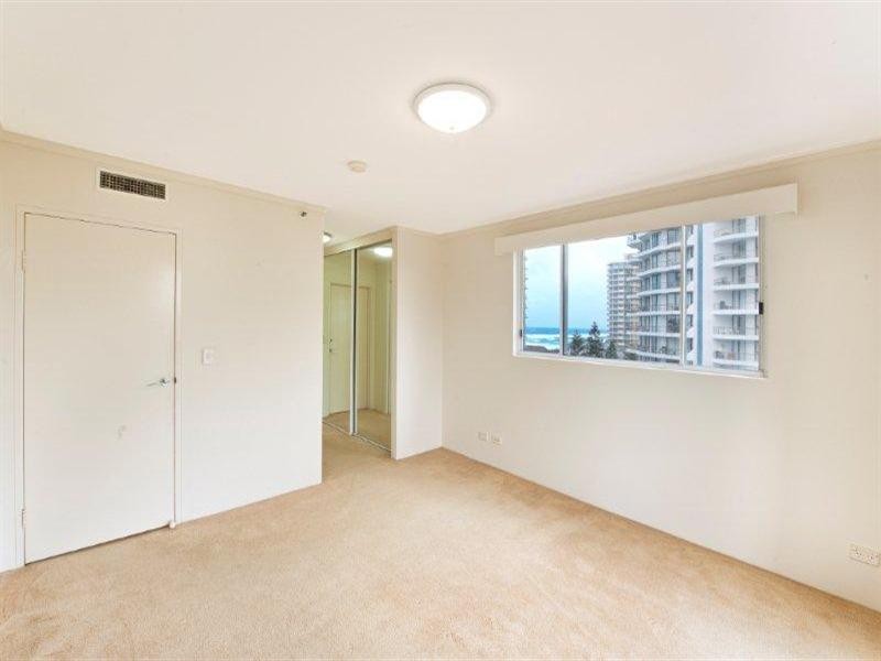 59 Pacific Street, Main Beach QLD 4217