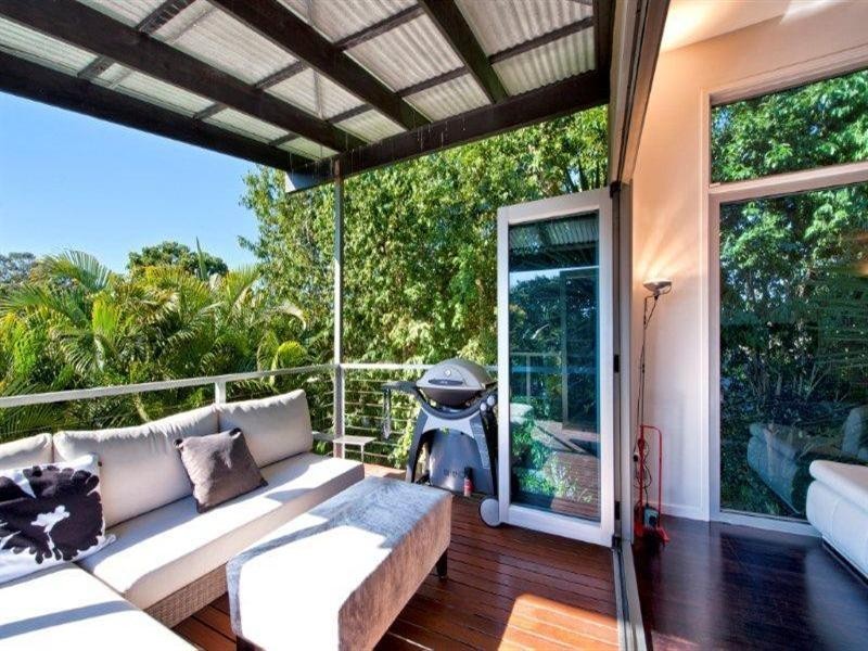 19 Yacht Street, Southport QLD 4215