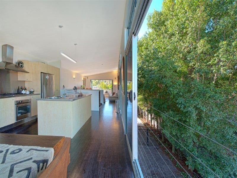 19 Yacht Street, Southport QLD 4215