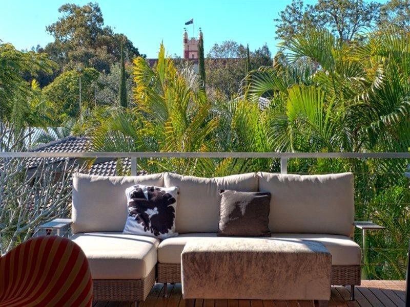 19 Yacht Street, Southport QLD 4215