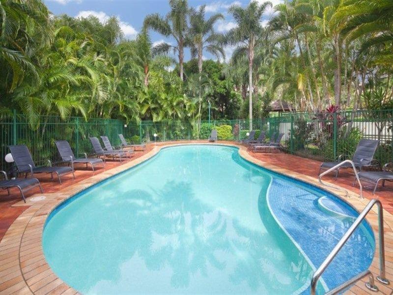 29 Woodroffe Avenue, Main Beach QLD 4217
