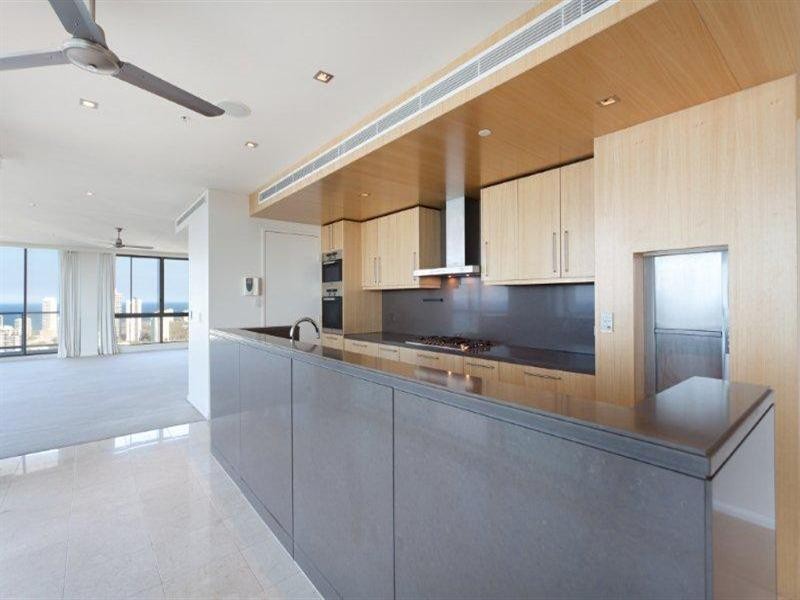 1 Como Crescent, Southport QLD 4215