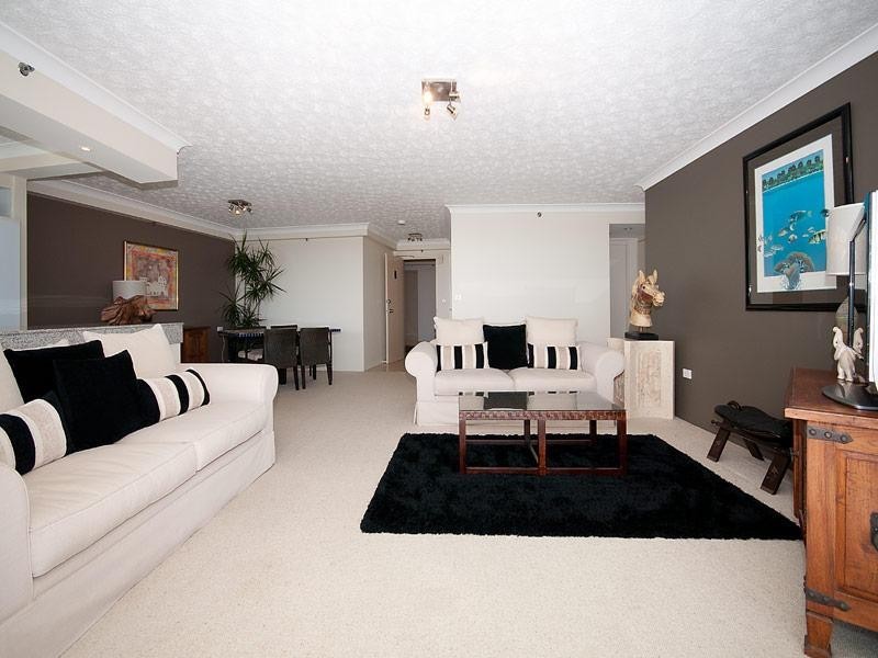 3 Cunningham Avenue, Main Beach QLD 4217