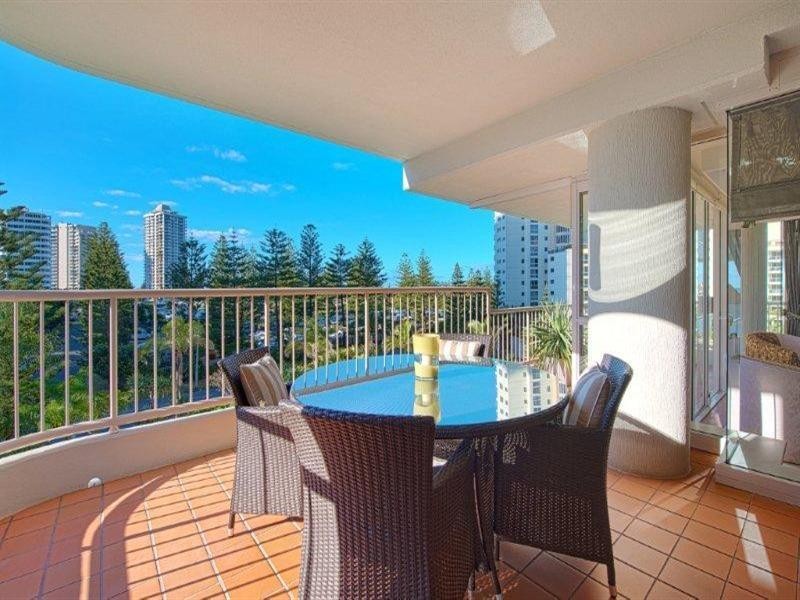 1 Peak Avenue, Main Beach QLD 4217