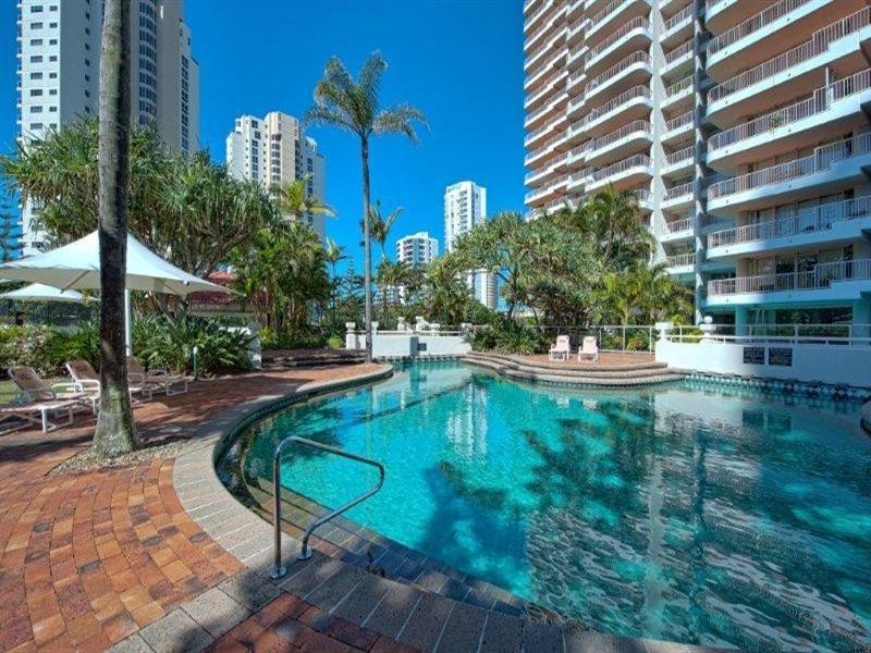 1 Peak Avenue, Main Beach QLD 4217