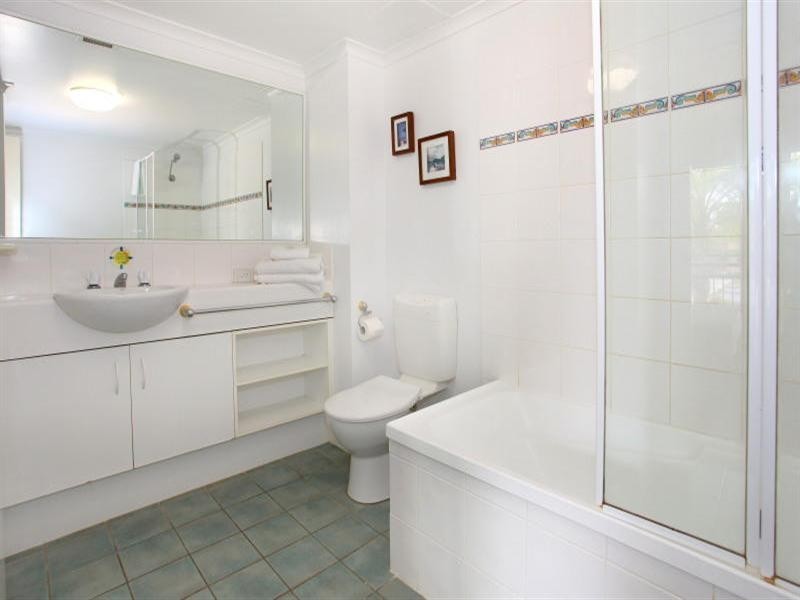 7 Monte Carlo Avenue, Surfers Paradise QLD 4217