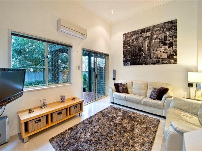 100 Racecourse Drive, Bundall QLD 4217