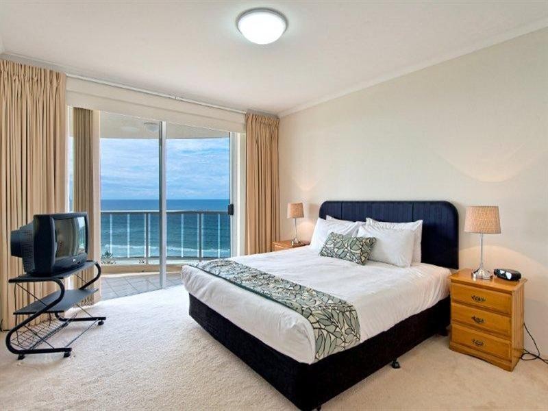 59 Pacific Street, Main Beach QLD 4217