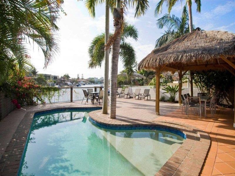 12 The Promenade, Isle Of Capri QLD 4217