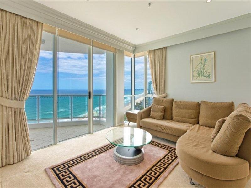5 Woodroffe Avenue, Main Beach QLD 4217