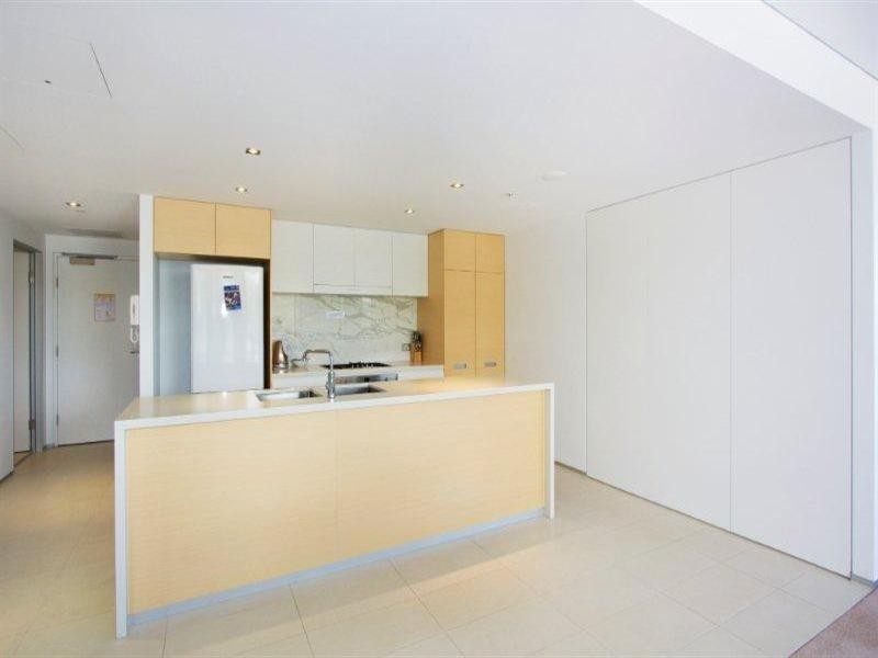 6 The Esplanade, Burleigh Heads QLD 4220