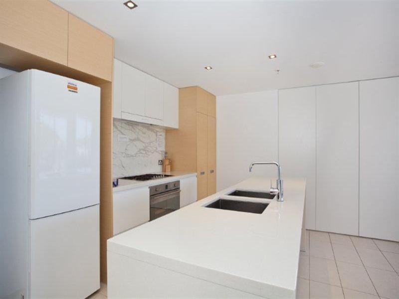 6 The Esplanade, Burleigh Heads QLD 4220