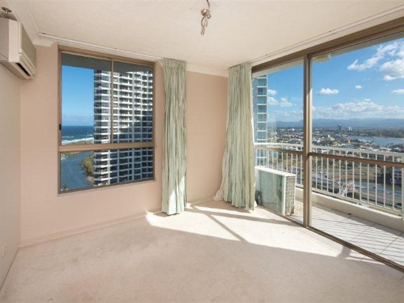 20 Cronin Avenue, Main Beach QLD 4217