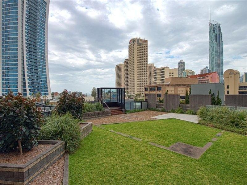 9 Ferny Avenue, Surfers Paradise QLD 4217