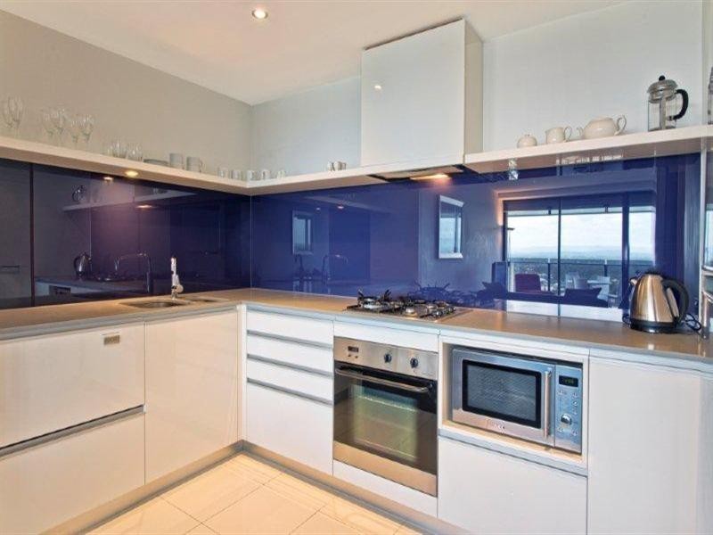 9 Ferny Avenue, Surfers Paradise QLD 4217