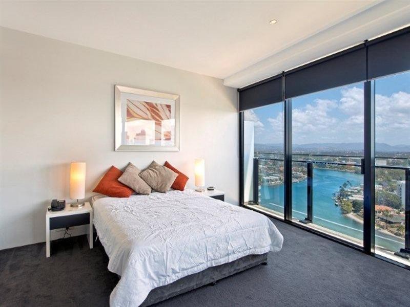 9 Ferny Avenue, Surfers Paradise QLD 4217