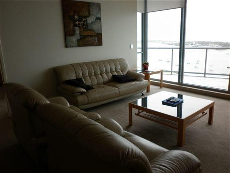 1 Como Cresent, Southport QLD 4215