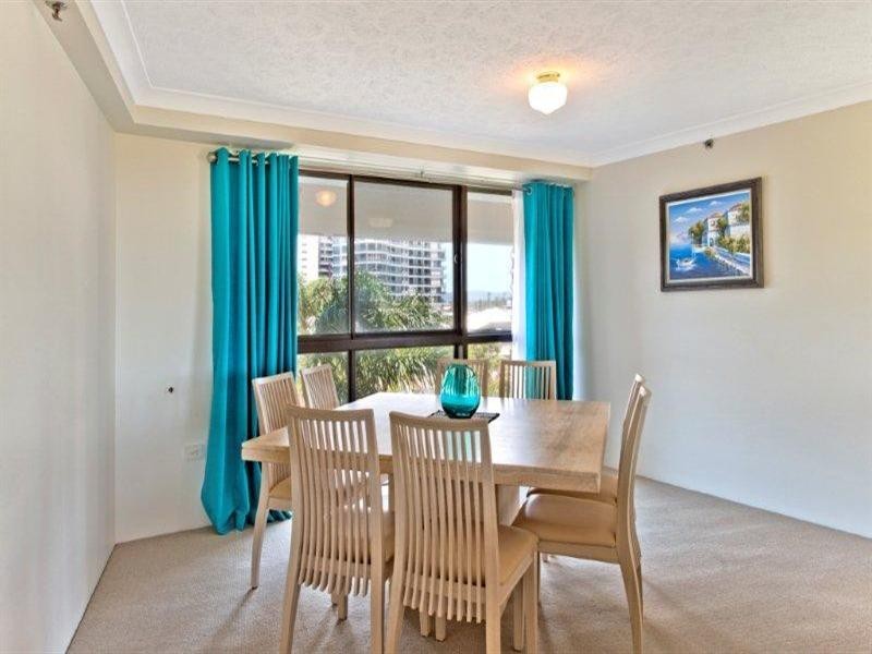 13 Cunningham Avenue, Main Beach QLD 4217