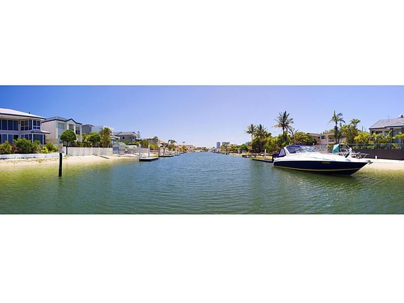 47 Admiralty Drive, Surfers Paradise QLD 4217