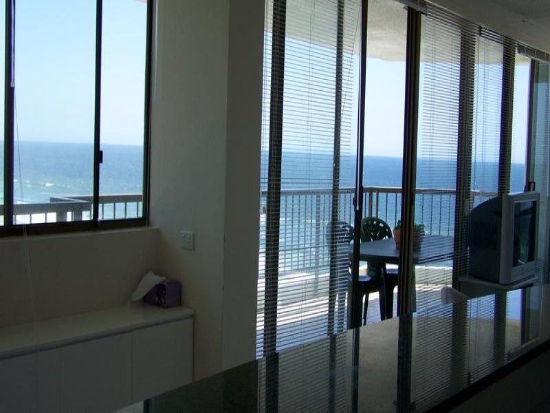 Main Beach QLD 4217
