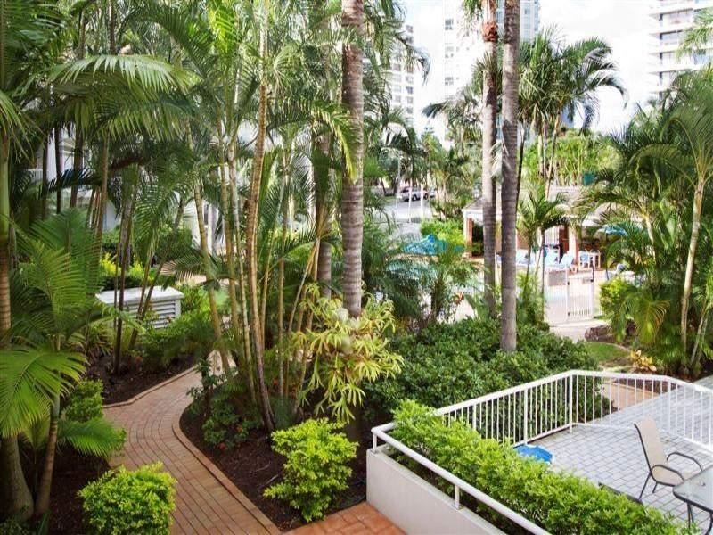 1 Cronin Avenue, Main Beach QLD 4217