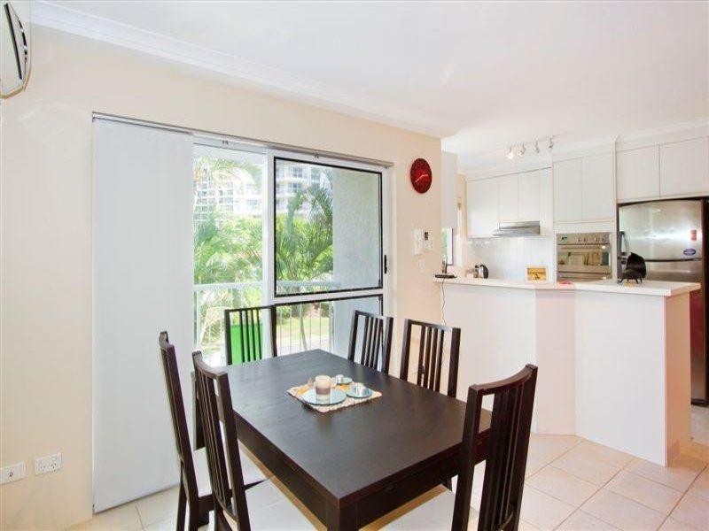 1 Cronin Avenue, Main Beach QLD 4217